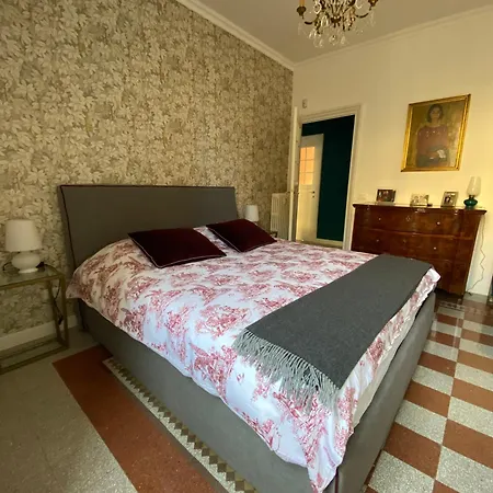 Timeless Elegance Near Vatican Рим