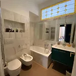 Apartment Timeless Elegance Near Vatican Rome